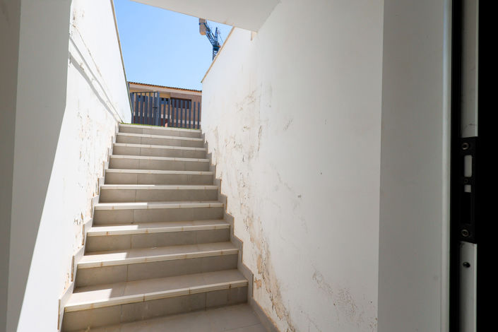 Image No.39-3 Bed House for sale