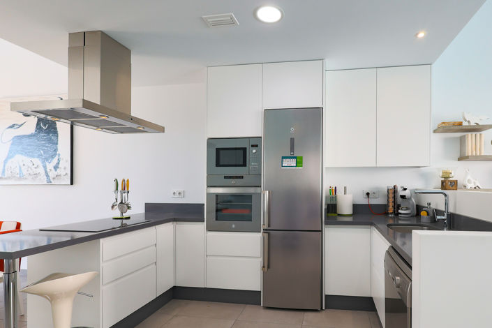 Image No.8-3 Bed House for sale
