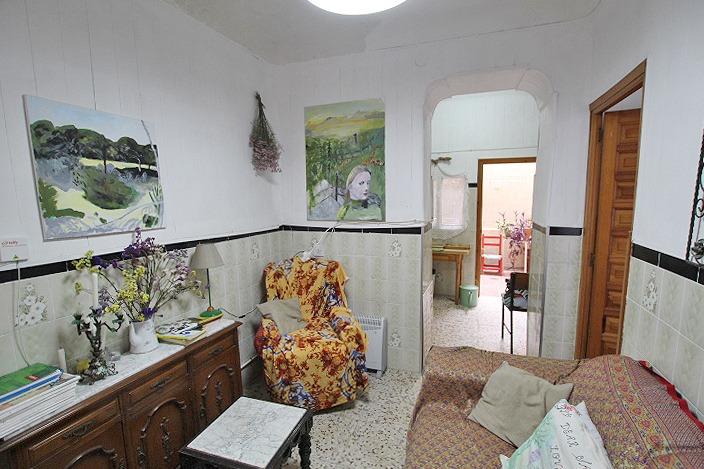 Image No.2-3 Bed Townhouse for sale