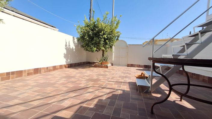 Image No.6-3 Bed Townhouse for sale