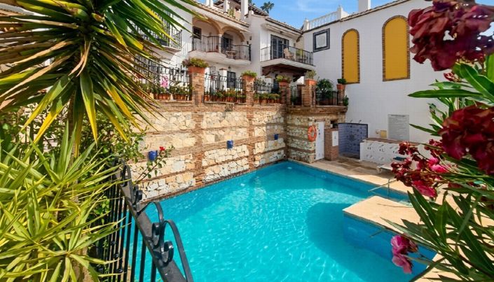 Image No.2-2 Bed Villa for sale