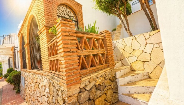 Image No.25-2 Bed Villa for sale