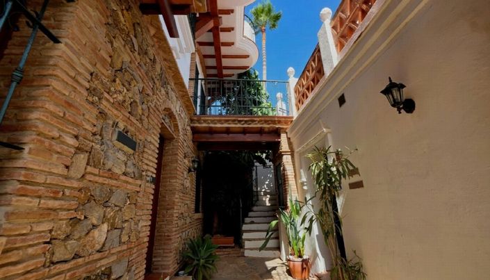 Image No.28-2 Bed Villa for sale