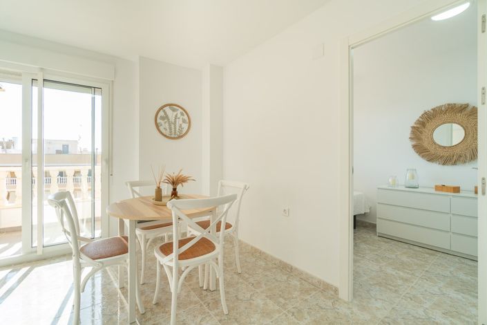 Image No.8-Appartement de 2 chambres à vendre à Torrevieja