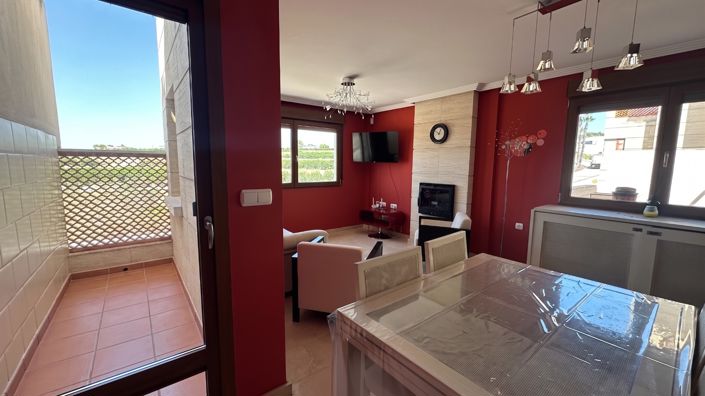 Image No.17-3 Bed Townhouse for sale