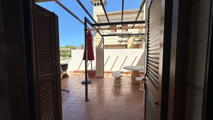 Image No.18-3 Bed Townhouse for sale