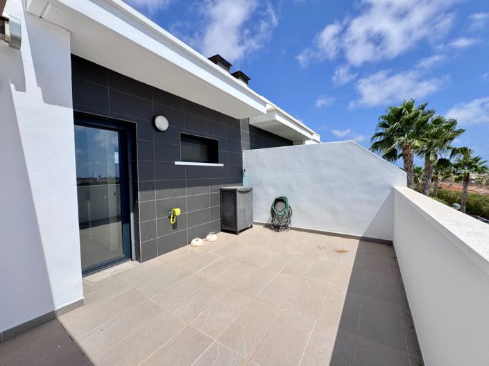 Image No.28-3 Bed House for sale