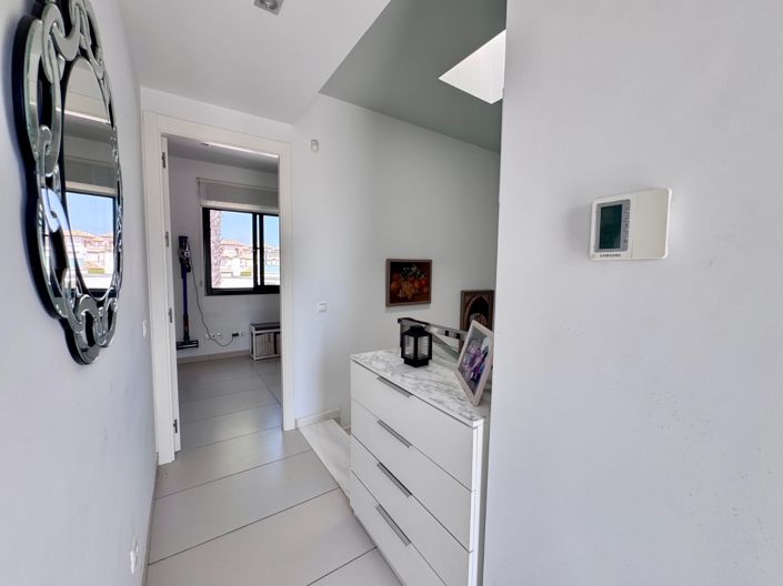 Image No.31-3 Bed House for sale