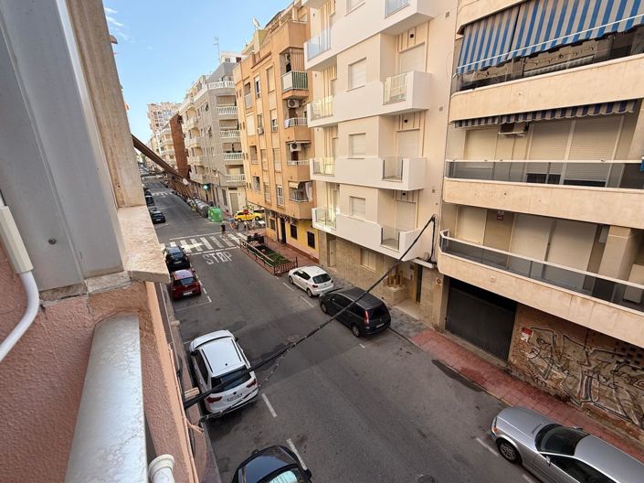 Image No.20-2 Bed Apartment for sale