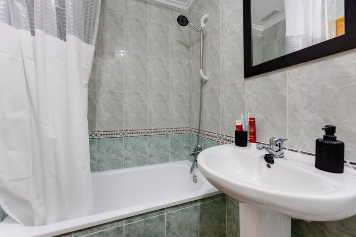 Image No.29-3 Bed Apartment for sale