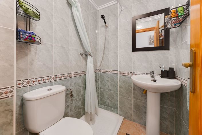 Image No.33-3 Bed Apartment for sale