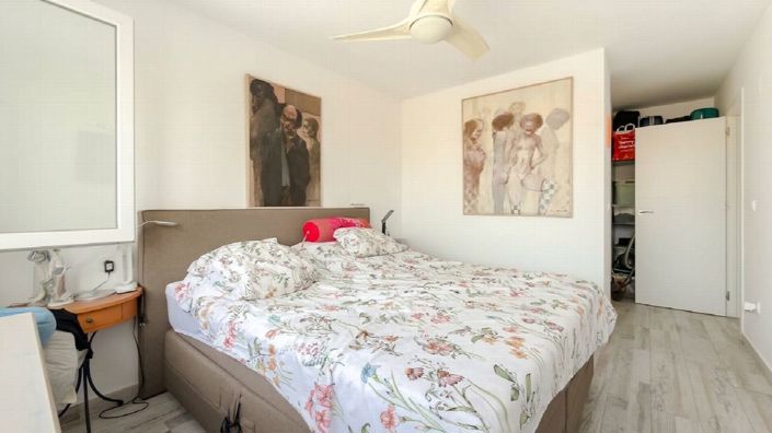 Image No.41-2 Bed Property for sale