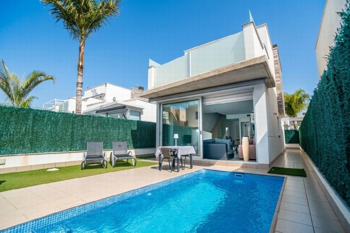 Image No.2-3 Bed Property for sale