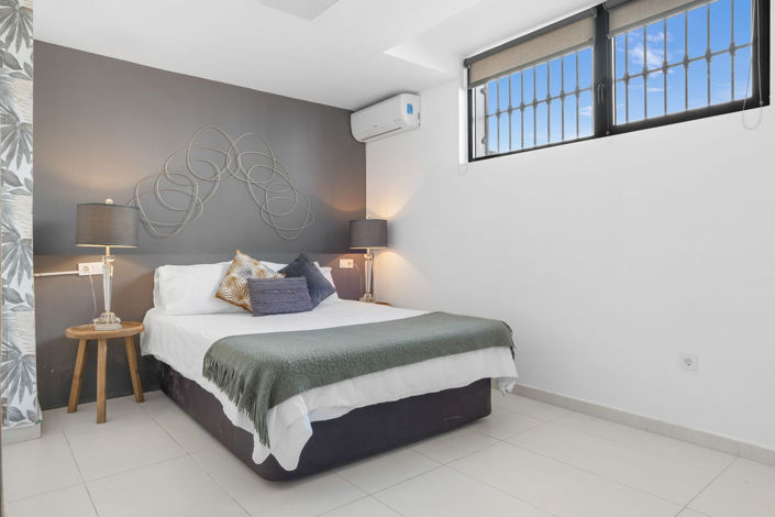 Image No.14-6 Bed Villa for sale
