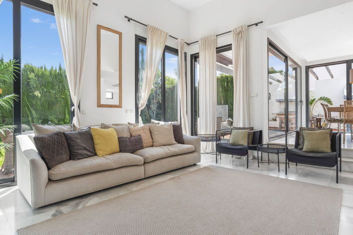 Image No.25-6 Bed Villa for sale