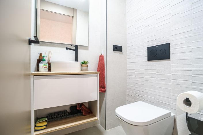 Image No.36-3 Bed Property for sale