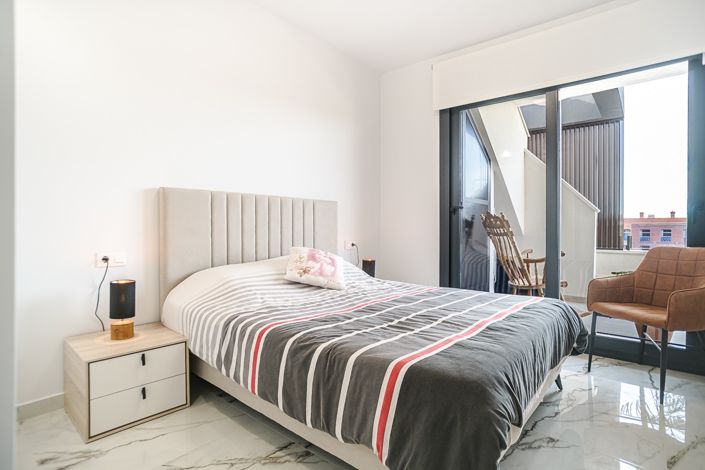 Image No.11-2 Bed Apartment for sale