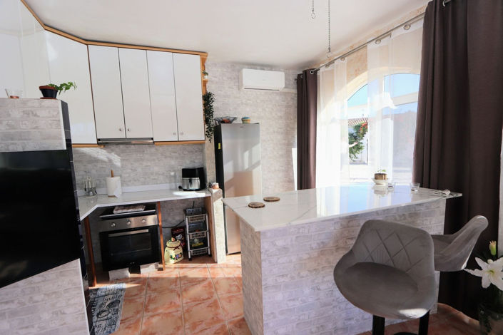 Image No.39-6 Bed House for sale