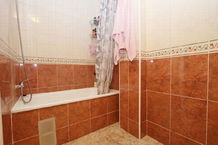 Image No.14-2 Bed Apartment for sale