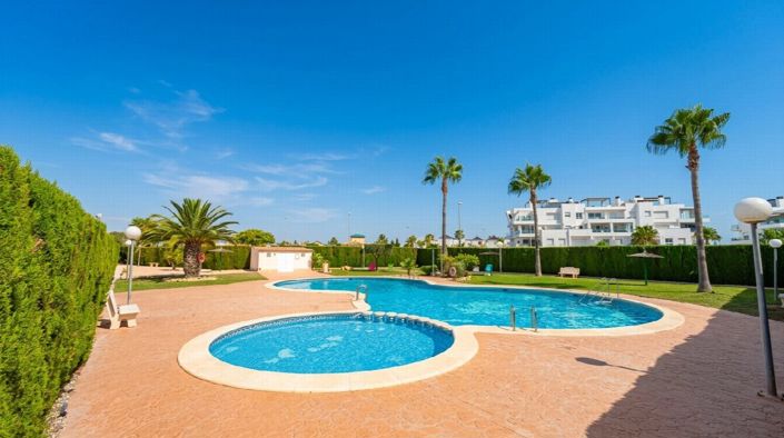 Image No.20-2 Bed Apartment for sale