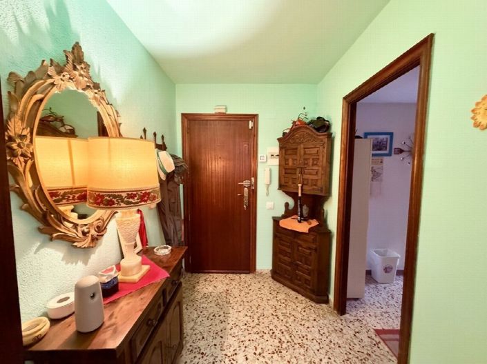 Image No.3-3 Bed Property for sale