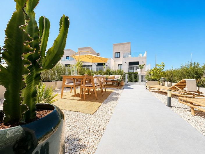 Image No.38-3 Bed Townhouse for sale