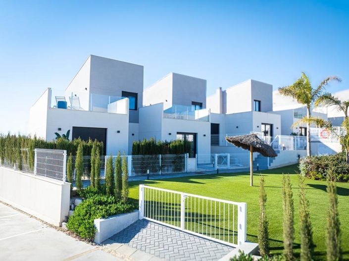Image No.48-3 Bed Townhouse for sale