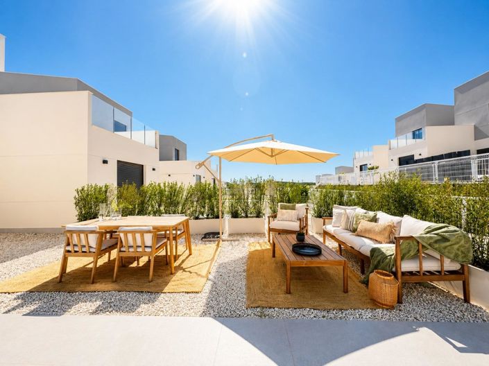 Image No.5-3 Bed Townhouse for sale