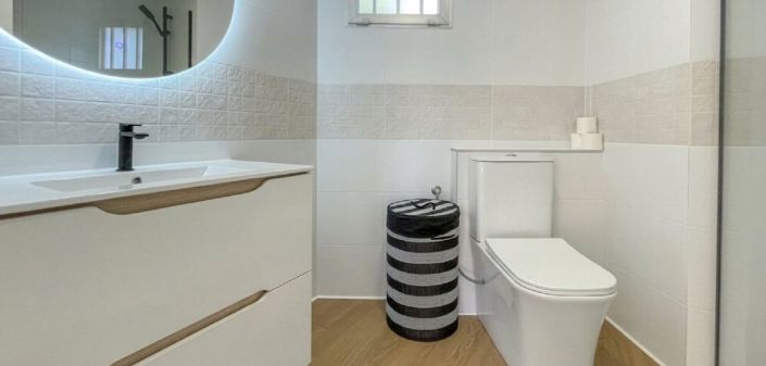 Image No.15-3 Bed Property for sale
