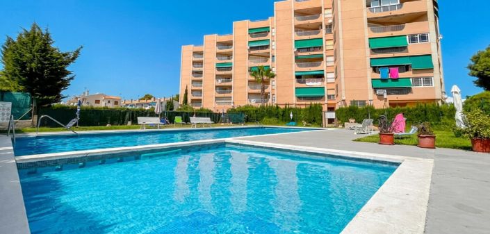 Image No.3-3 Bed Property for sale