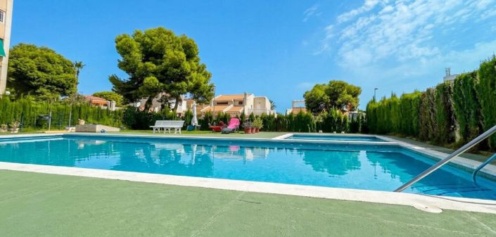 Image No.6-3 Bed Property for sale