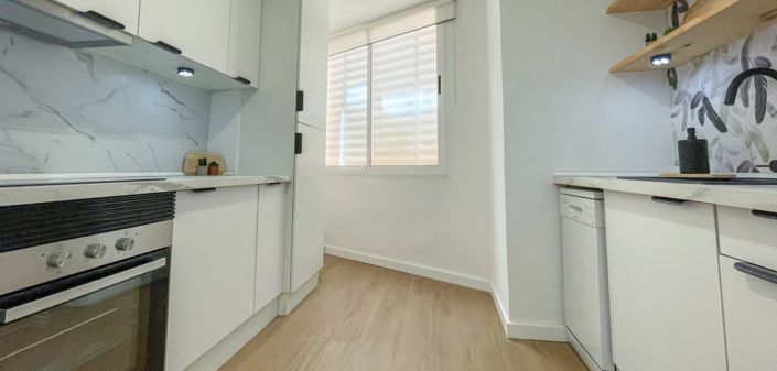 Image No.8-3 Bed Apartment for sale