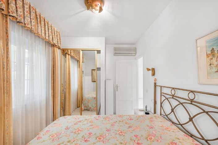 Image No.19-2 Bed Apartment for sale