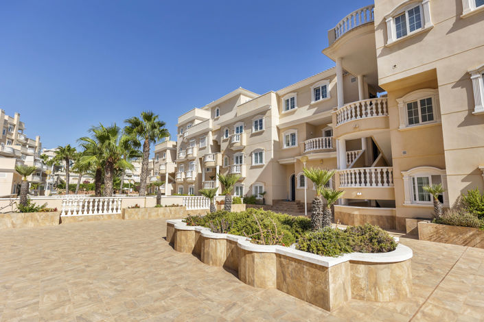 Image No.30-2 Bed House for sale