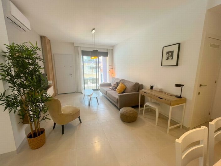 Image No.10-2 Bed Apartment for sale