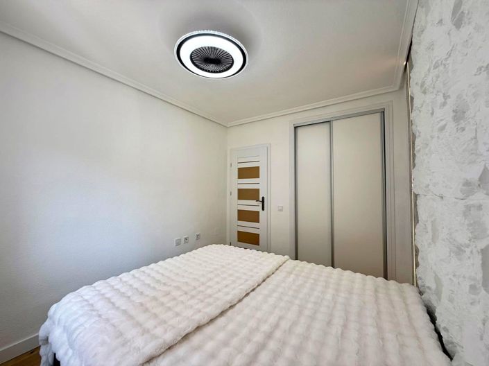 Image No.22-2 Bed House for sale