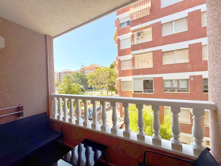Image No.6-2 Bed House for sale