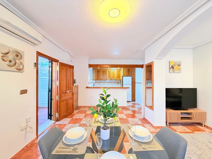 Image No.16-2 Bed Townhouse for sale