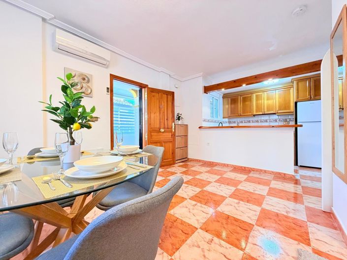 Image No.18-2 Bed Townhouse for sale