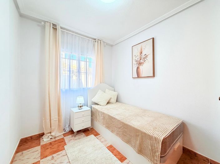 Image No.24-2 Bed Townhouse for sale