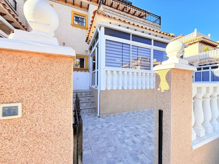 Image No.3-2 Bed Townhouse for sale