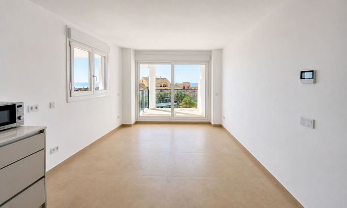 Image No.4-2 Bed Apartment for sale