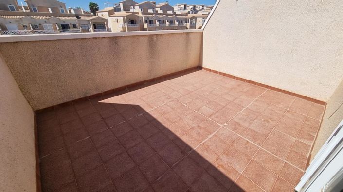 Image No.6-2 Bed Duplex for sale
