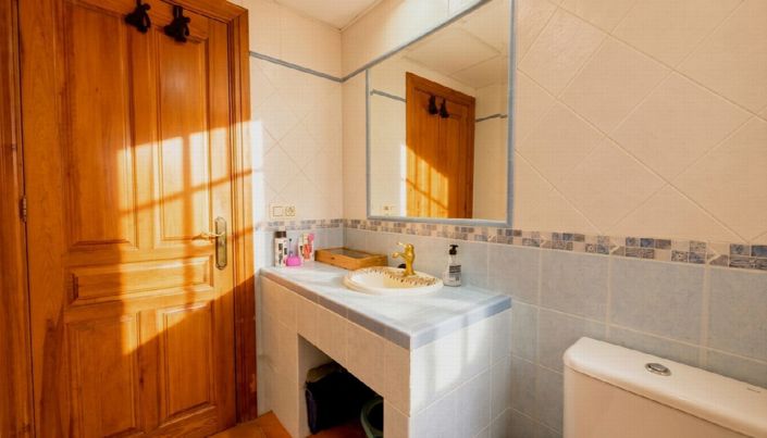 Image No.8-Villa de 5 chambres à vendre à Malaga