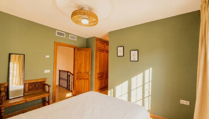 Image No.22-5 Bed Villa for sale