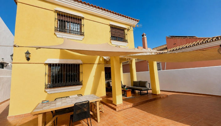 Image No.42-5 Bed House for sale