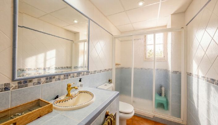 Image No.9-5 Bed Villa for sale
