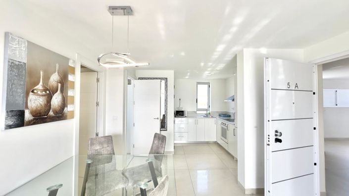Image No.24-2 Bed House for sale