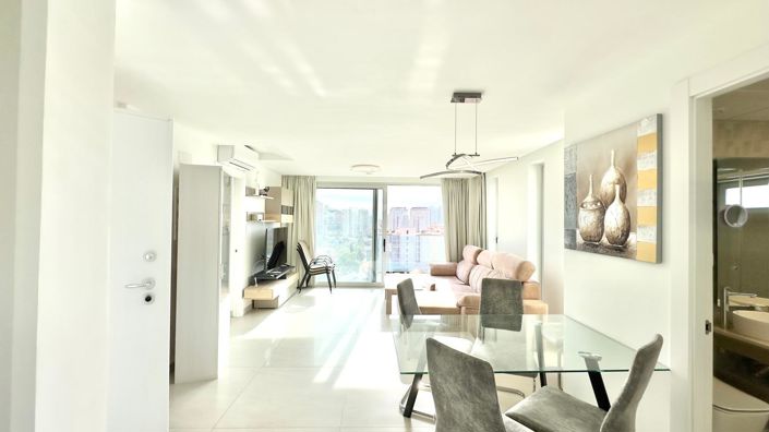 Image No.18-2 Bed House for sale