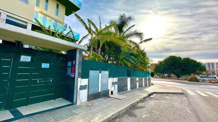 Image No.47-2 Bed House for sale